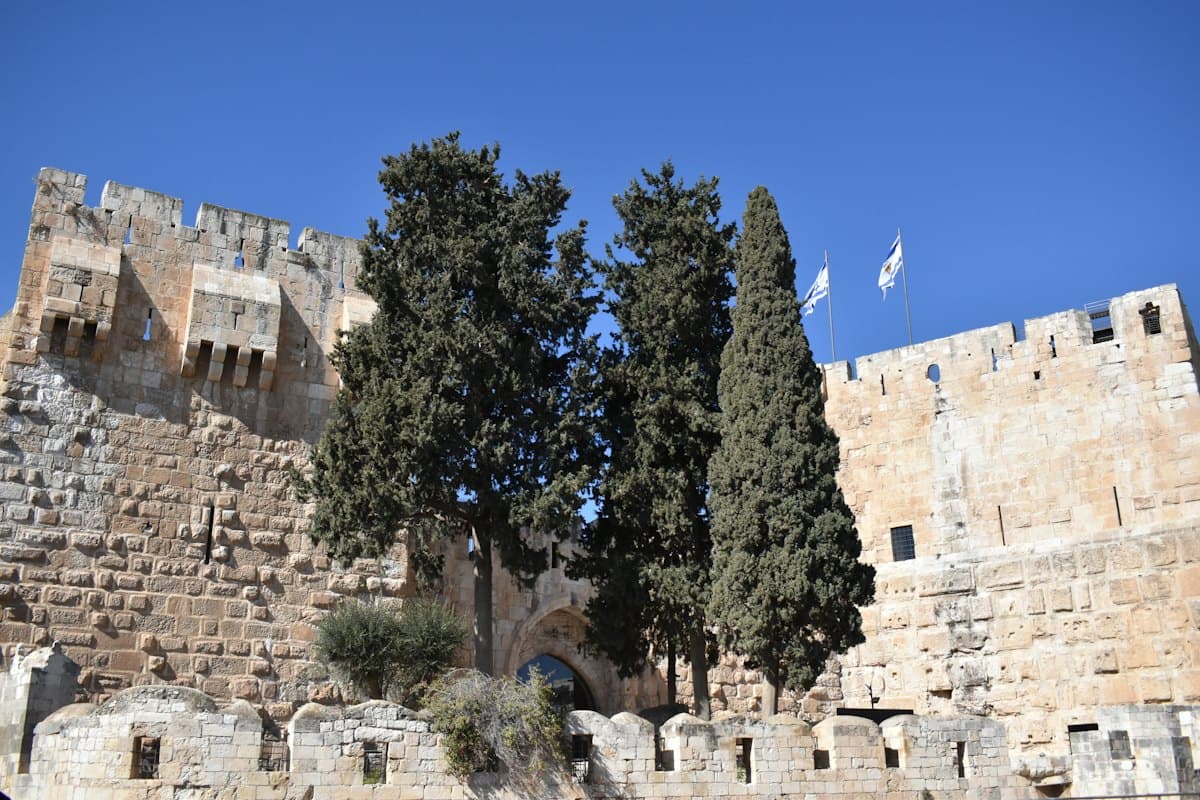 חומות העיר העתיקה ומגדל דוד בירושלים